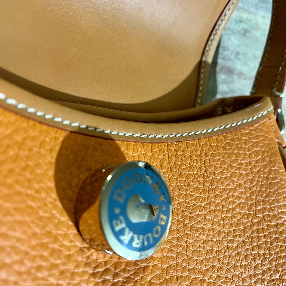 Dooney & Bourke pebble grain satchel - Picture 4 of 16